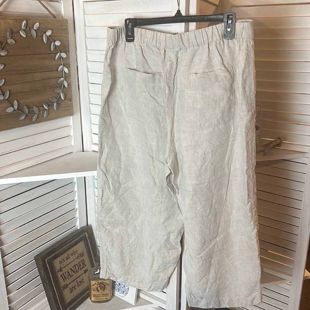 Chico's 100% Linen Capris - Picture 5 of 7